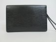 Photo2: LOUIS VUITTON Epi Leather Blacks Clutch Bag Sellier Dragonne #4150 (2)