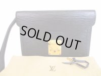 LOUIS VUITTON Epi Leather Blacks Clutch Bag Sellier Dragonne #4897