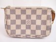 Photo2: LOUIS VUITTON Azur Leather White Chain Pouch Accessories Pouch #4933 (2)