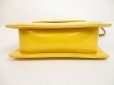Photo5: LOUIS VUITTON Vernis Patent Leather Yellow Shoulder Bag Pouch Mott #6132