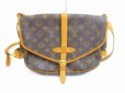 Photo2: LOUIS VUITTON Monogram Leather Brown Crossbody Bag Saumur MM 30 #6359 (2)