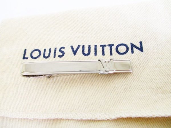 Photo1: LOUIS VUITTON Silver Steel LV Motif Necktie Pin #7644
