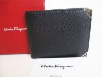 Salvatore Ferragamo Gancini Black Leather Bifold Bill Wallet #8594