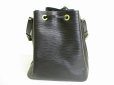 Photo2: LOUIS VUITTON Epi Black Leather Shoulder Bag Purse Petit Noe #8951 (2)