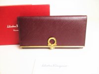 Salvatore Ferragamo Gancini Gold H/W Bordeaux Leather Flap Wallet #9103