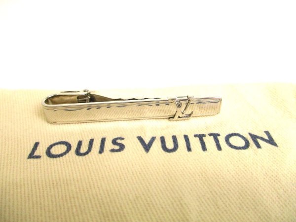 Photo1: LOUIS VUITTON Silver Steel LV Motif Necktie Pin Tie Clip #9635