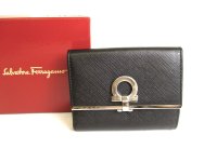 Salvatore Ferragamo Gancini Black Leather Bifold Wallet #9717