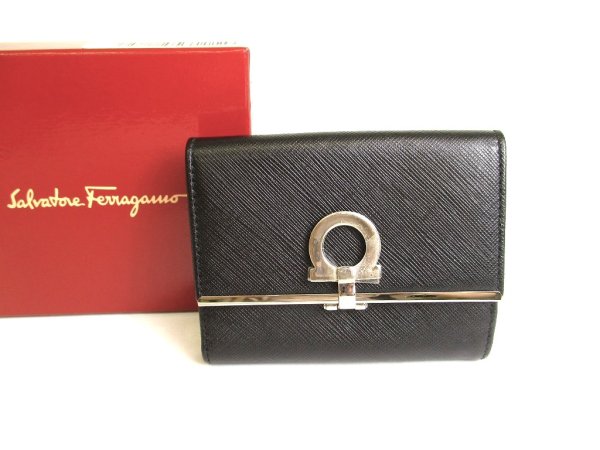 Photo1: Salvatore Ferragamo Gancini Black Leather Bifold Wallet #9717