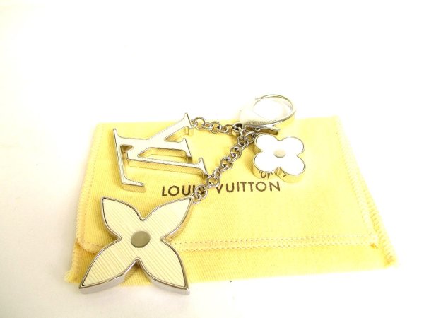Photo1: LOUIS VUITTON White Silver Bag Charm Key Holder Sac Fleures du epi #9731