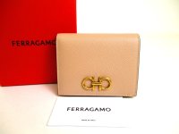 Salvatore Ferragamo Gancini Beige Leather Gold H/W Bifold Wallet #a194