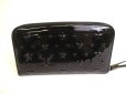 Photo2: Jimmy Choo Gold Embossed Stars Black Patent Leather Round Zip Wallet #a210 (2)