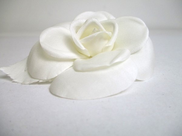 Photo2: CHANEL Camelia White Canvas Corsage Brooch #a320