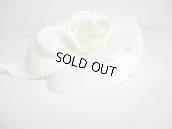 Photo2: CHANEL Camelia White Canvas Corsage Brooch #a320