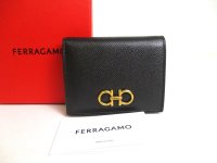 Salvatore Ferragamo Gancini Black Leather Gold H/W Bifold Wallet #a401