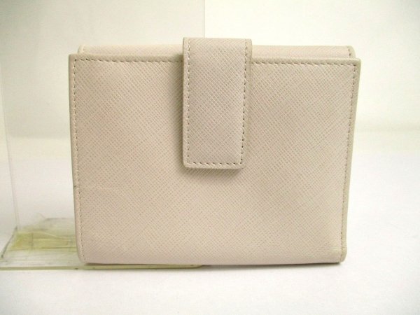 Photo2: Salvatore Ferragamo Gancini Light Beige Leather Silver H/W Bifold Wallet #a701