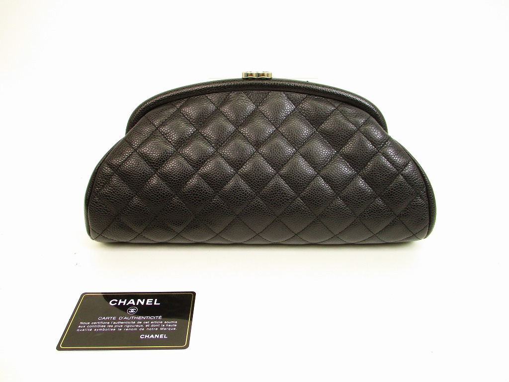 chanel kisslock clutch