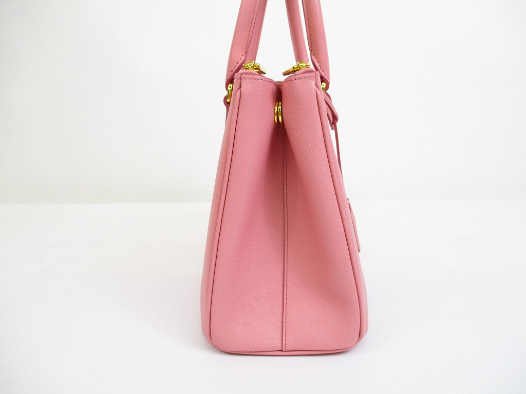 pink hand purse