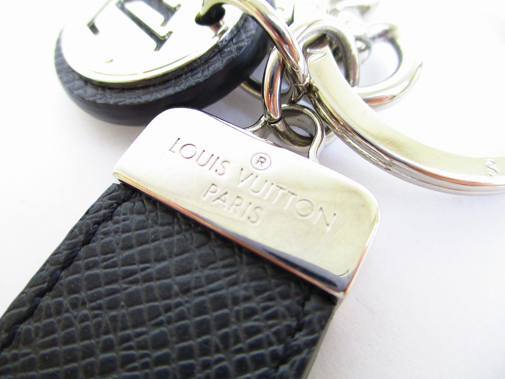 Louis Vuitton Neo LV Club Grey Taiga Leather Bag Charm & Key Holder Louis  Vuitton