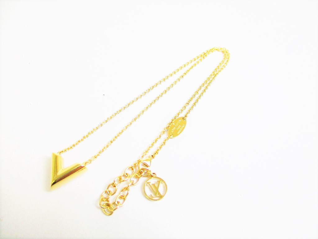 Louis Vuitton Blooming Supple Necklace - For Sale on 1stDibs