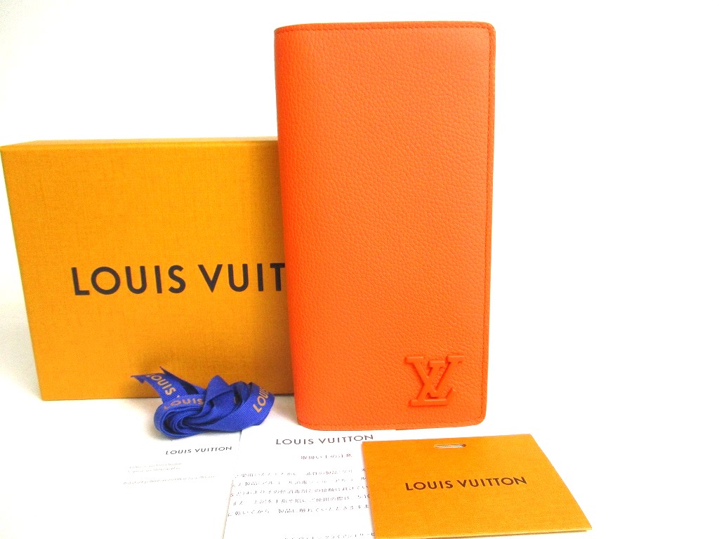 LOUIS VUITTON LV Aerogram Orange Leather Flap Wallet Portefeuille Brazza NM #a422