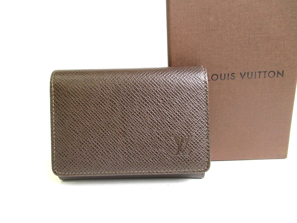 LOUIS VUITTON Taiga Dark Brown Leather Business Card Case #a448