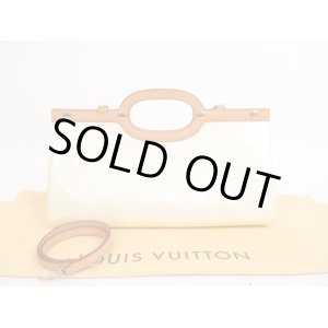 Photo: LOUIS VUITTON Vernis Patent Leather Ivory Hand Bag Roxbury Drive 2Way #4131