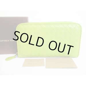 Photo: BOTTEGA VENETA Intrecciato Light Green Leather Round Zip Wallet #8462