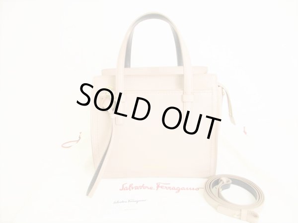 Photo1: Salvatore Ferragamo Beige Leather Gancini Hand Bag w/Strap Amy Small #8757