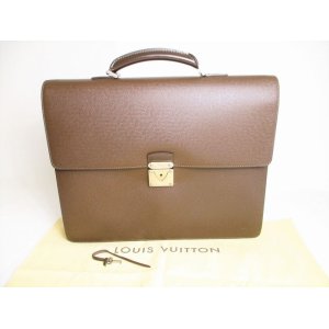 Photo: LOUIS VUITTON Taiga Brown Leather Briefcase Business Bag Robusto 2 #9104