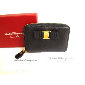 Photo: Salvatore Ferragamo Vala Black Leather Round Zip Coin Purse #9360