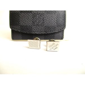 Photo: LOUIS VUITTON Silver Metal Cuffs Cufflinks Damier #9816