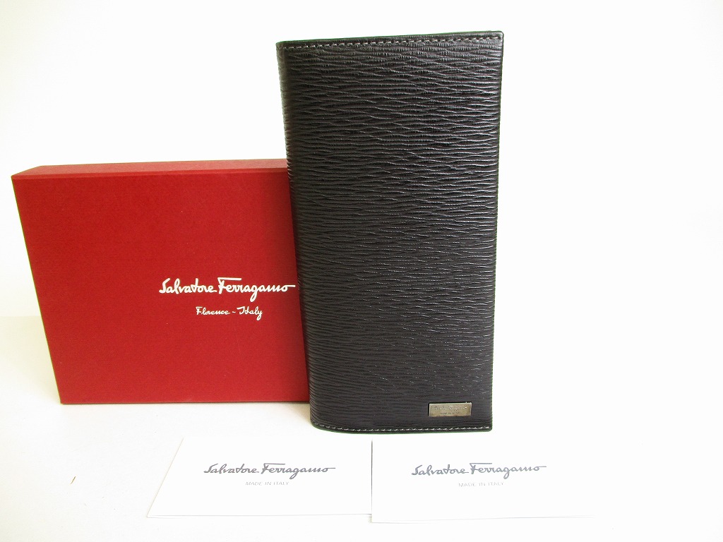 Photo1: Salvatore Ferragamo Black Leather Bifold Flap Long Wallet #9094