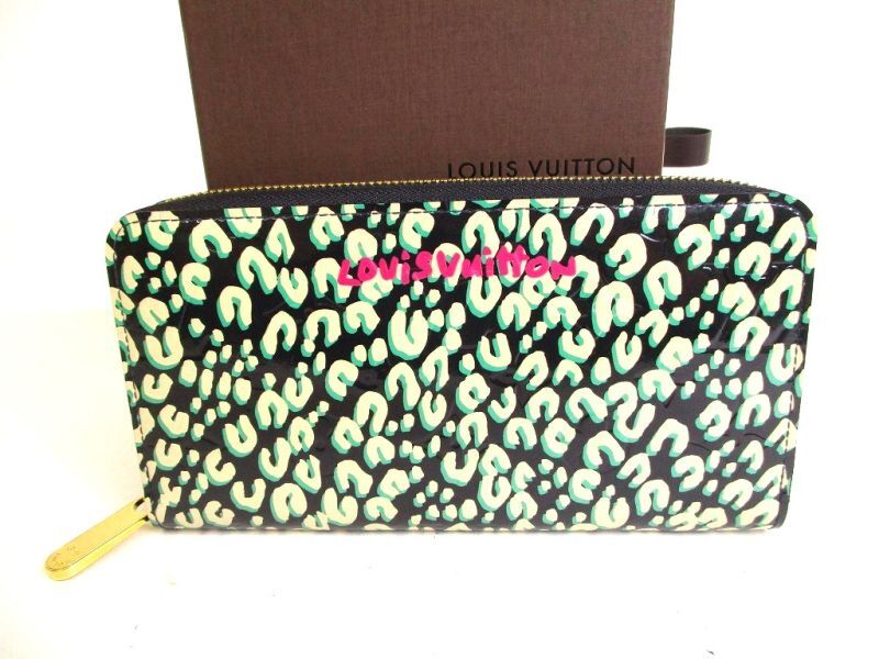 Photo1: LOUIS VUITTON Vernis Blue Leopard Patent Leather Round Zip Zippy Wallet #9314