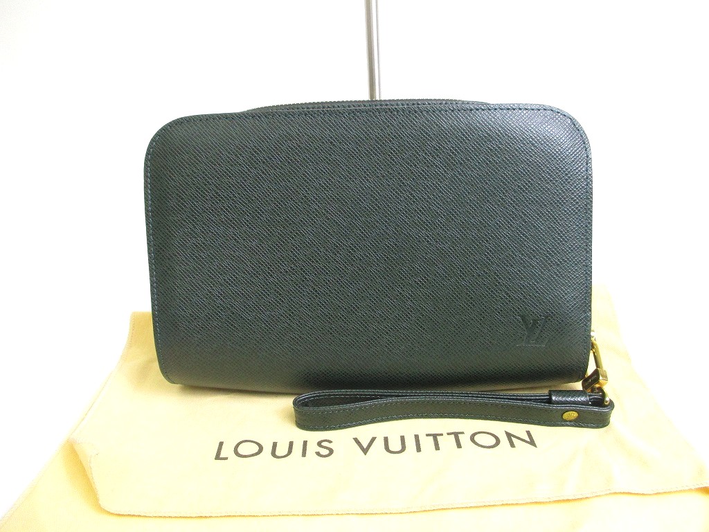 Photo1: LOUIS VUITTON Taiga Episea Leather Clutch Bag Document Case Baikal #a708